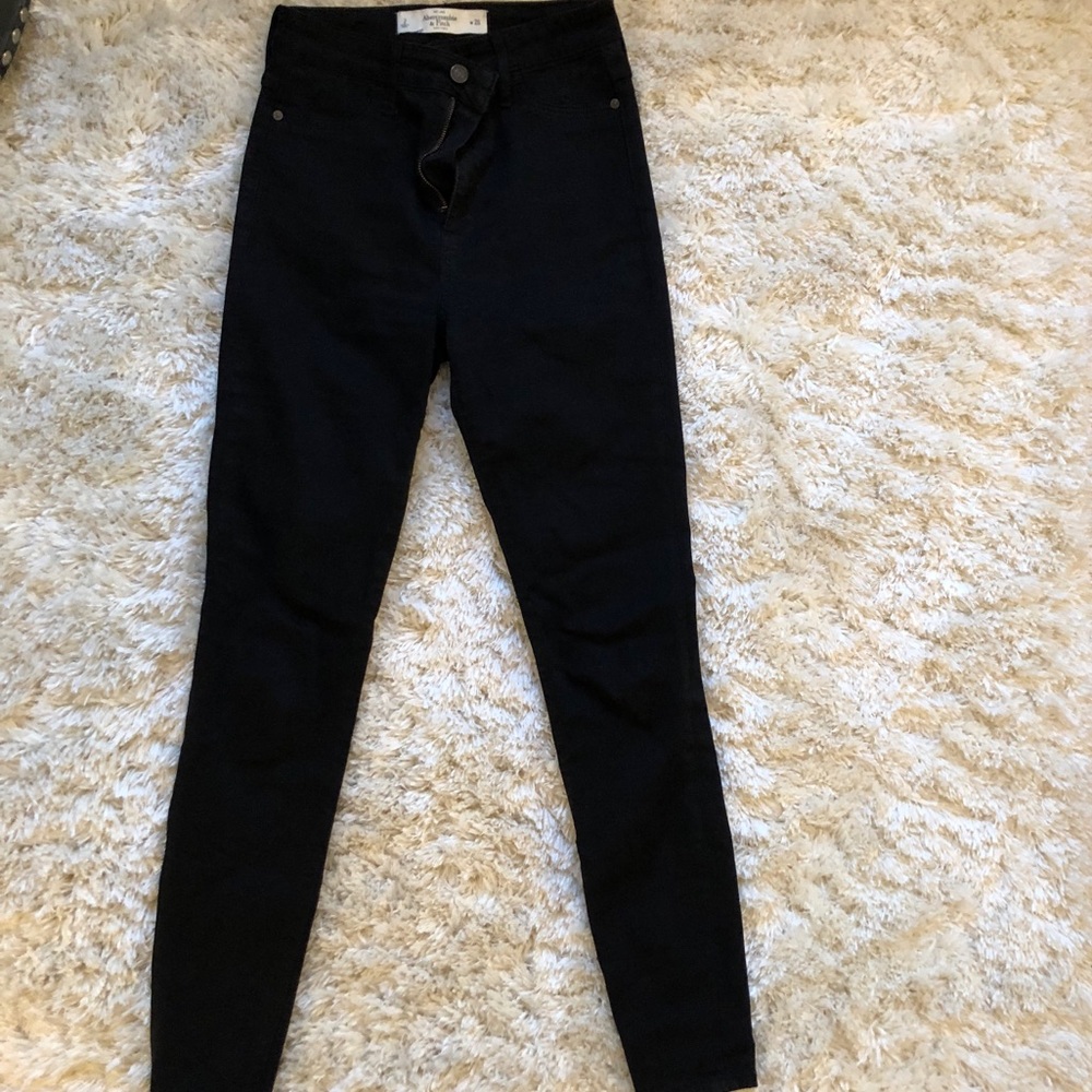 Black Skinny Jeans!!!!